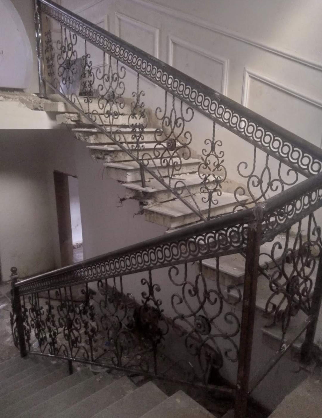 Wrought Iron Staircase 4
