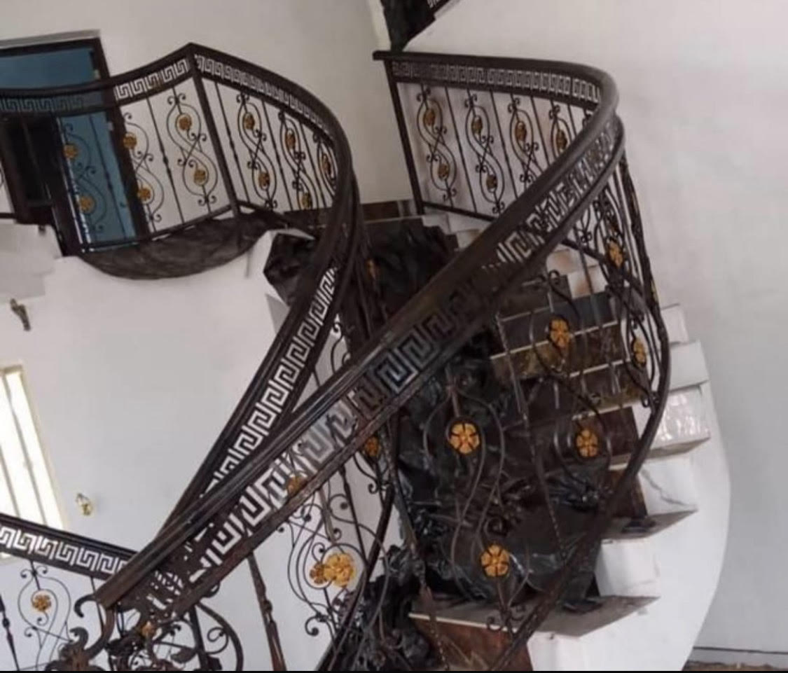 Wrought Iron Staircase 6